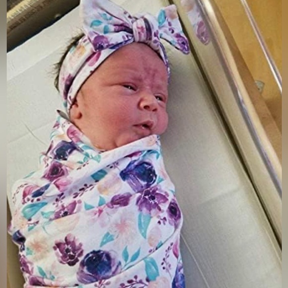 Newborn Baby Swaddle Blanket Beanie hat and headband set - Picture 5 of 10